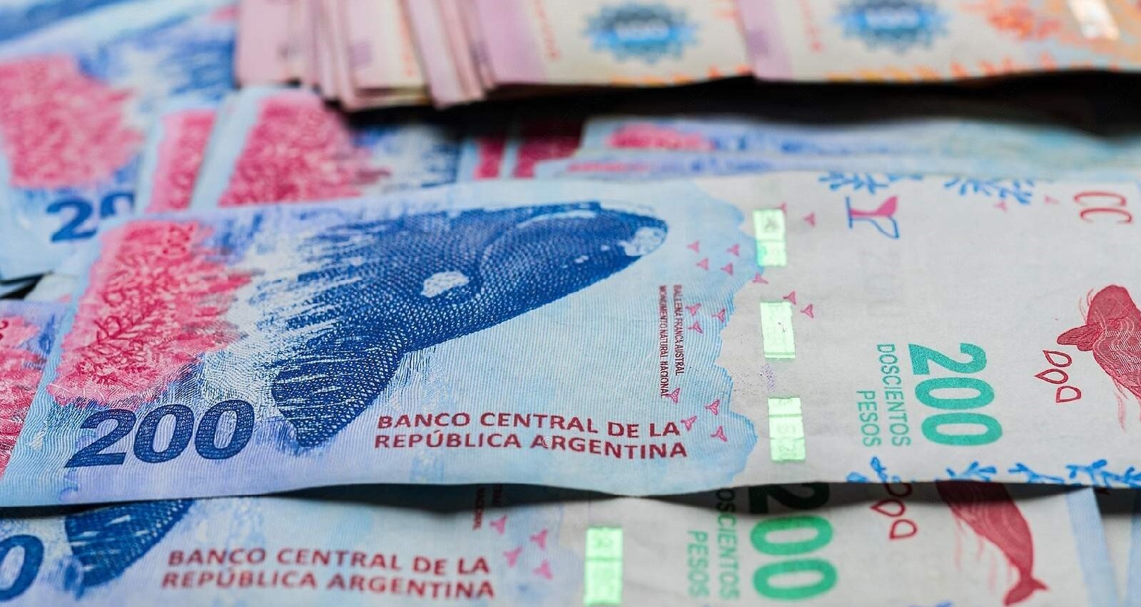 billetes de $200
