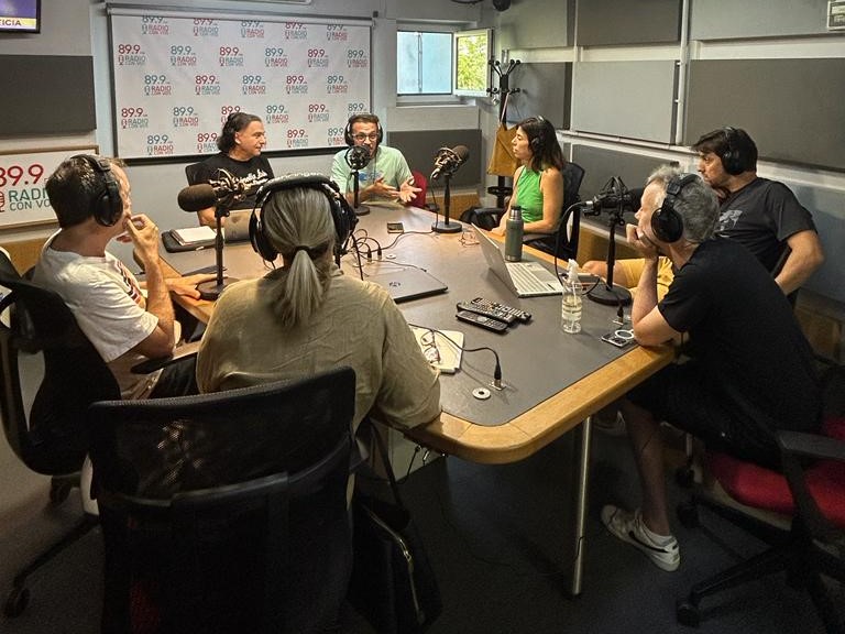 Radio Con Vos