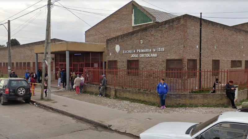 escuela primaria amenaza