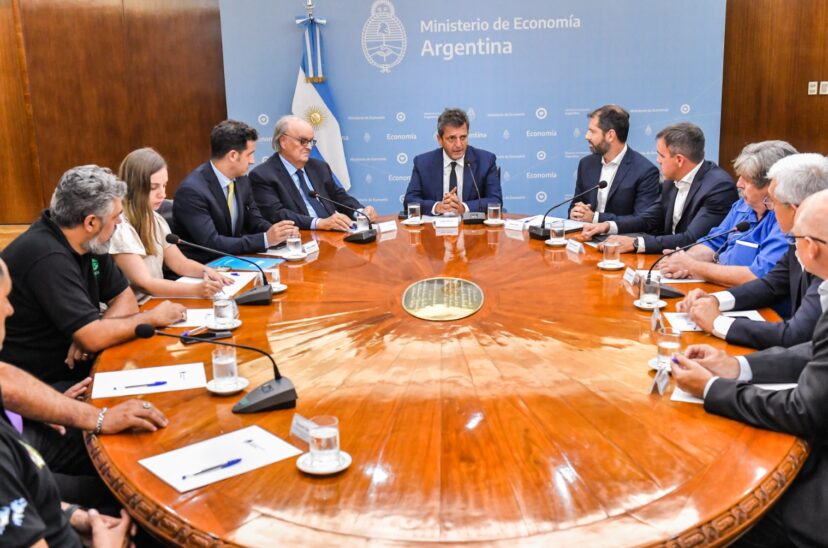 Massa empresarios sindicatos