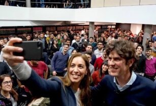 políticos publicidad redes sociales