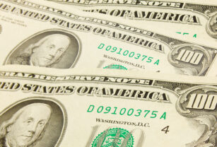 billetes de dólar cara chica