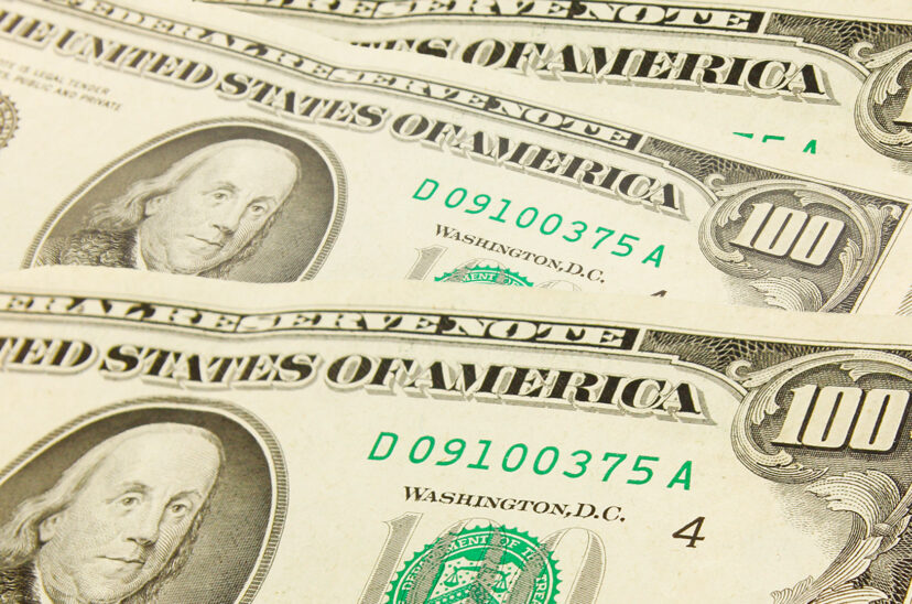 billetes de dólar cara chica