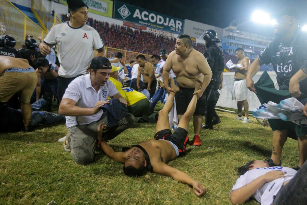 estampida humana el salvador