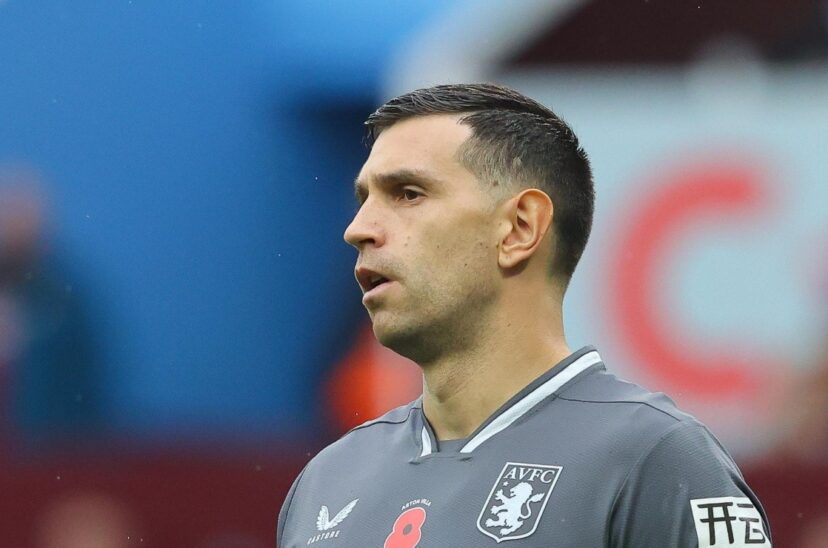 dibu martinez aston villa