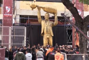 estatua Gallardo
