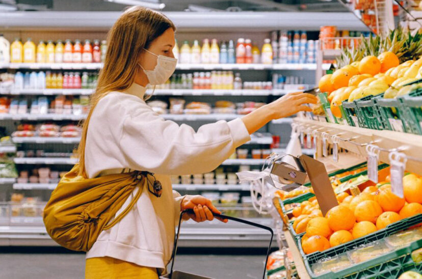 góndola alimentos frutas verduras supermercado