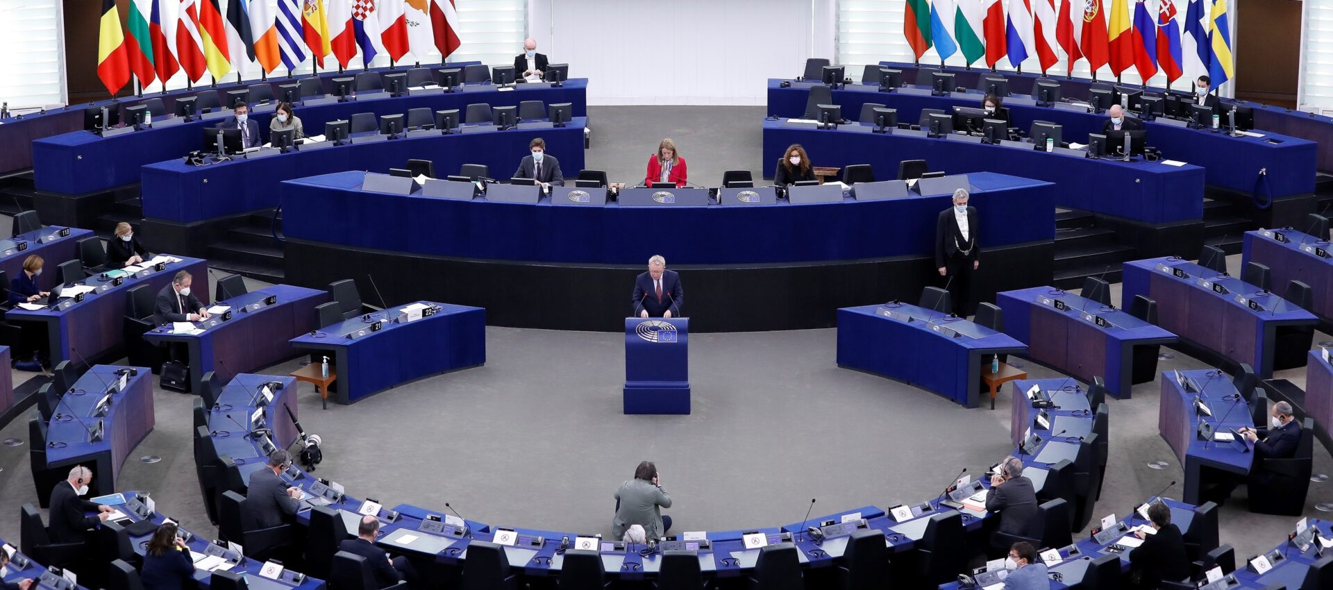 El Parlamento Europeo discutió sobre la Inteligencia Artificial.