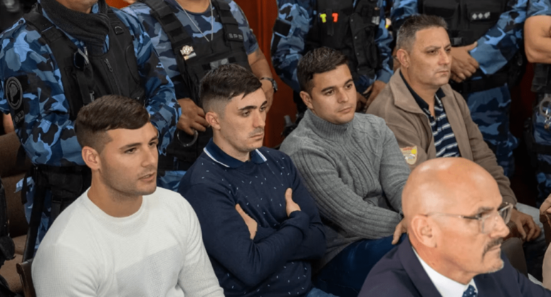 Policías acusados por la Masacre de Monte