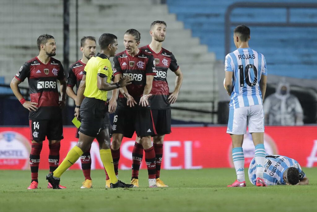 racing insultos racistas
