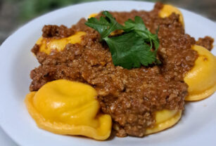 sorrentinos con bolognesa