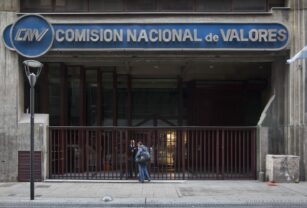 comisión nacional de valores