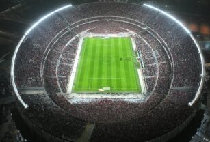 River monumental