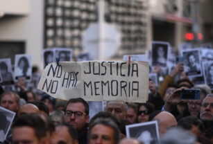 Acto por el aniversario del atentado a la AMIA.