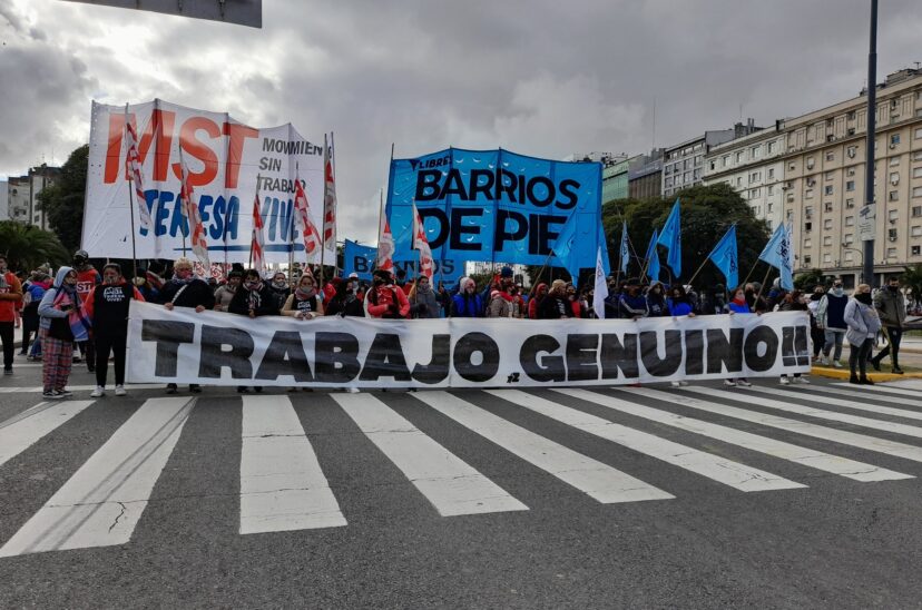 Marcha de organizaciones sociales.