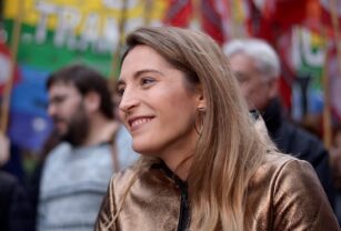 Manuela Castañeira