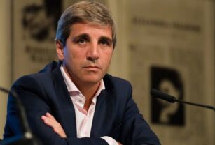 Caputo, el exfuncionario macrista que cruzó a Llaryora.