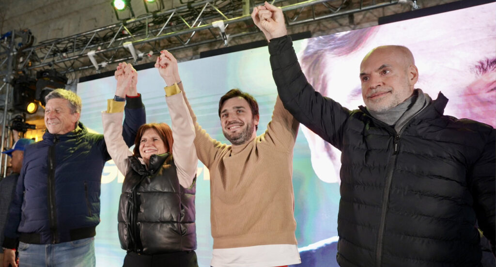 Ignacio Torres con sus pares de JxC. - gobernadores.