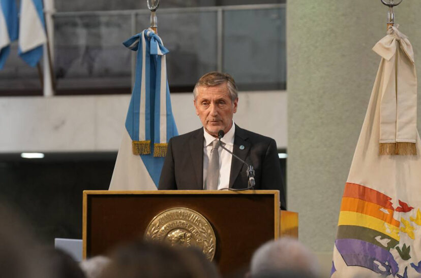 elbio laucirica sin respuestas