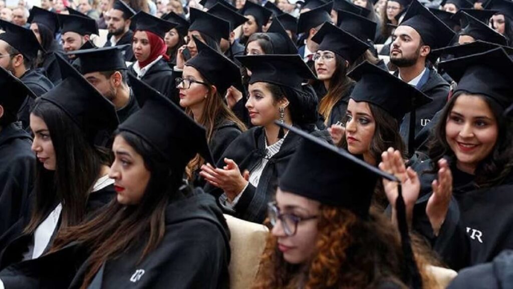 francia estudiantes