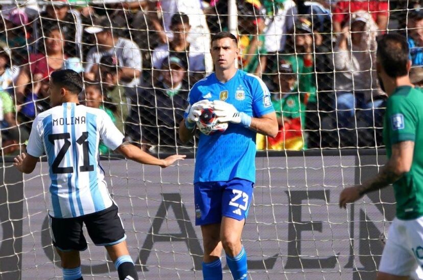 Dibu Martínez