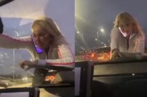 La mujer que protagonizó la persecución subida al capot del auto.