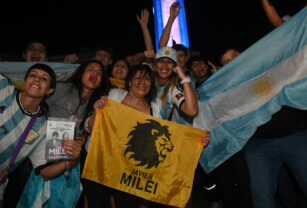 Festejos por el triunfo de Milei en Santa Fe