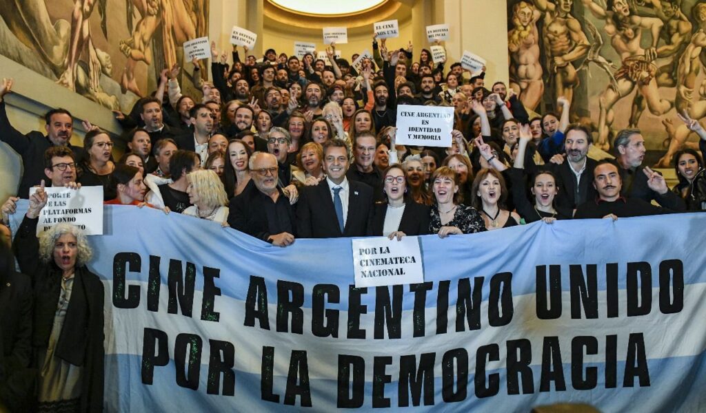INCAA por democracia