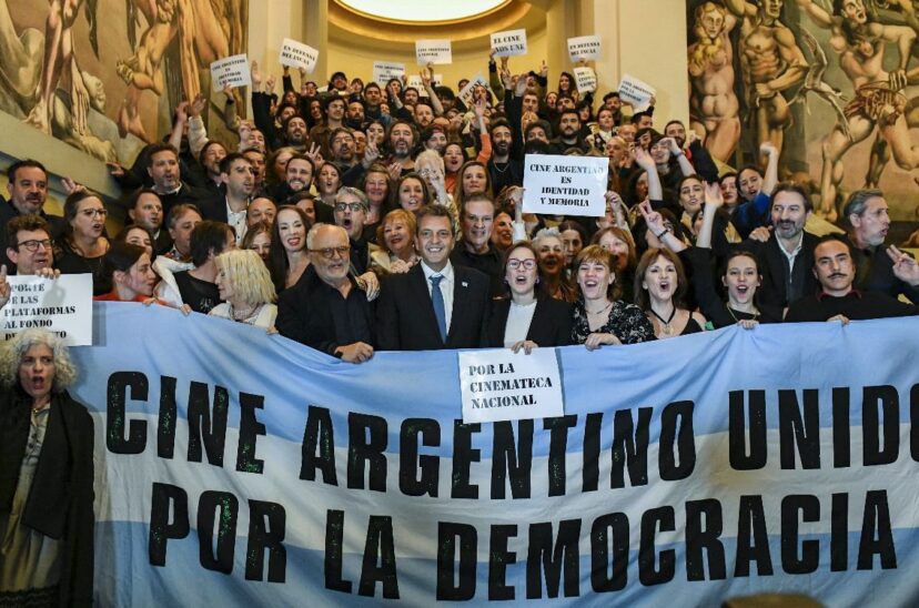 INCAA por democracia