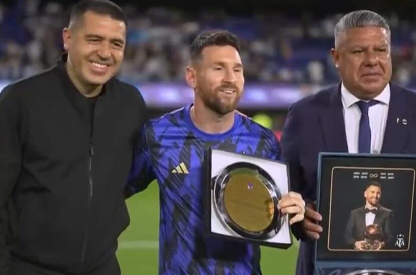 Lionel Messi Juan Román Riquelme Chiqui Tapia Bombonera (2)