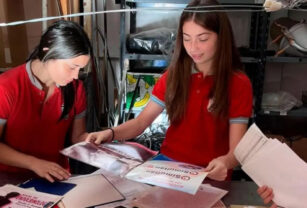 alumnas 5 mil dolares