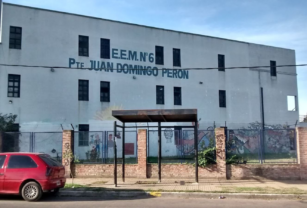 La escuela de los jóvenes que intentaron matar a su compañero de un corte en la yugular.