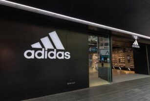 ropa barata shorts Adidas
