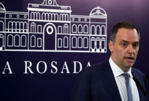 Adorni