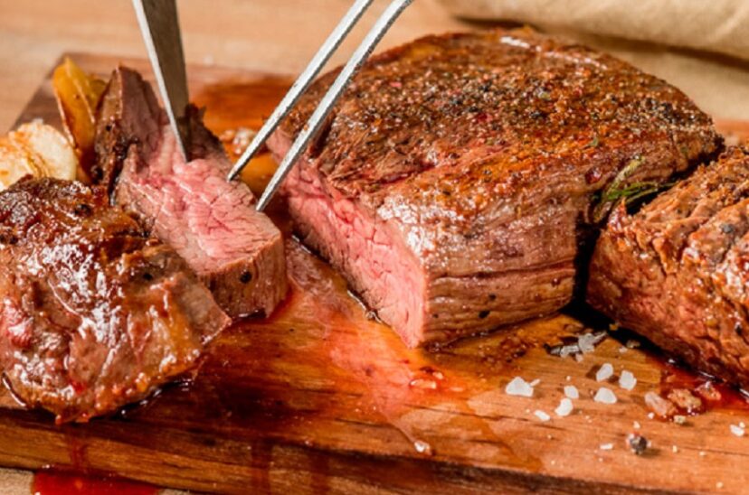 cortar carne comer