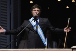 milei balcón casa rosada