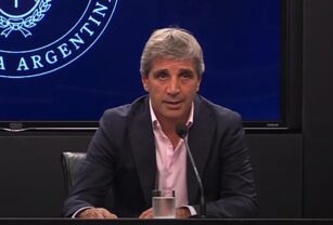 Conferencia Luis Caputo