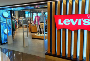 Levis