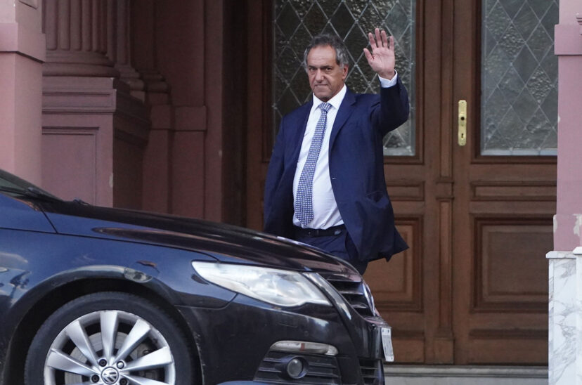 Scioli - funcionarios