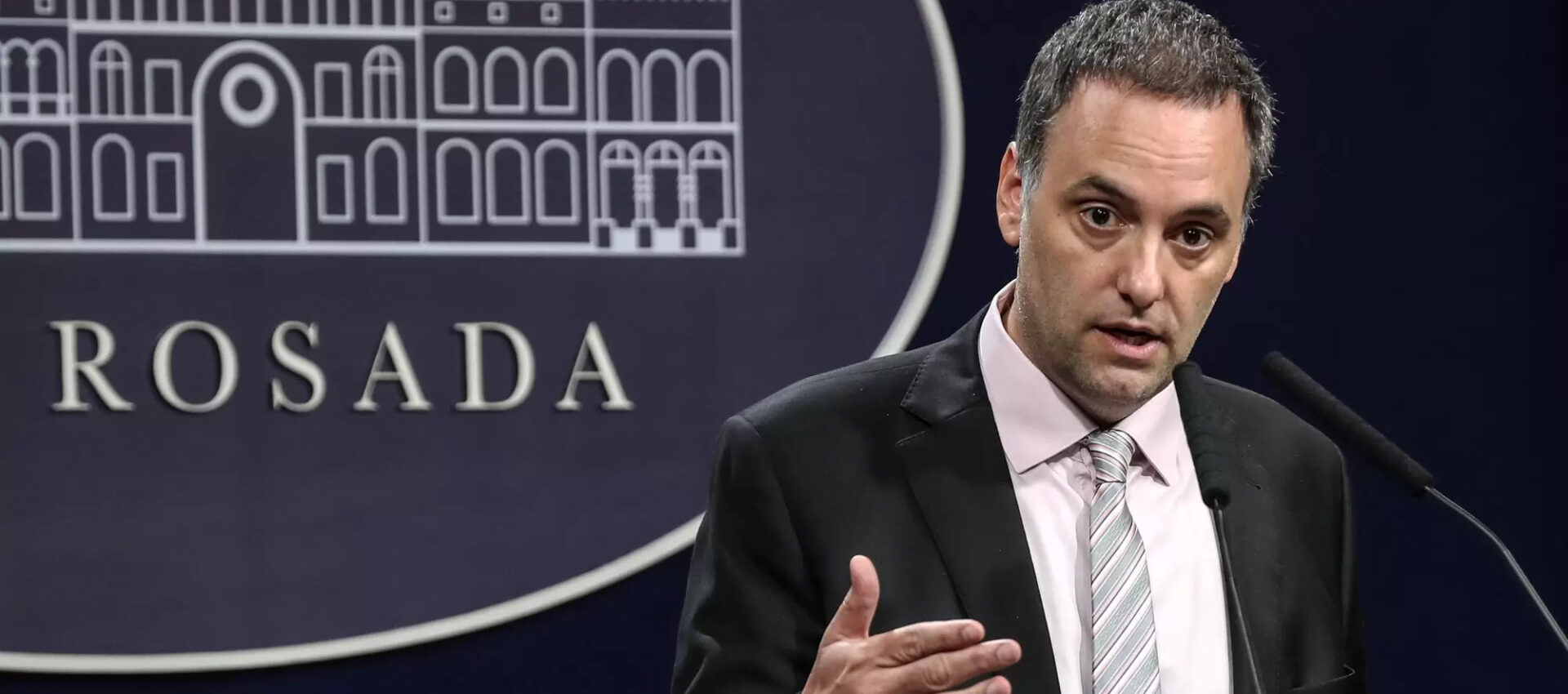 adorni gobierno