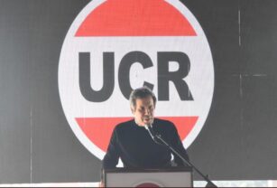 Gastón Manes, UCR