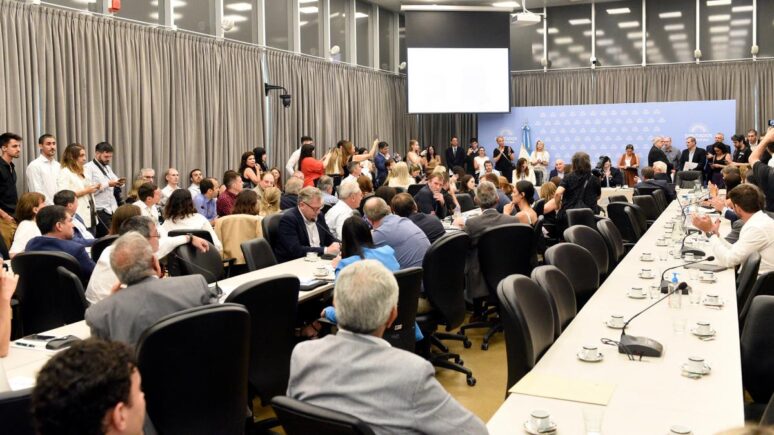 reunión de comisiones ley ómnibus