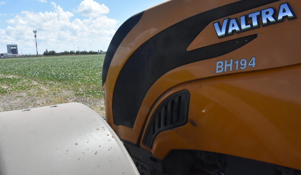 tractor valtra