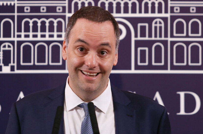 Adorni