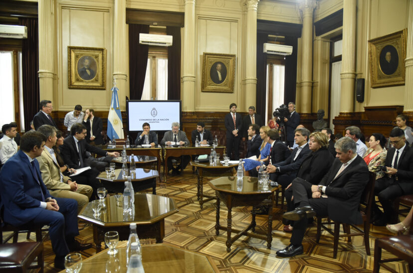 Comisión Bicameral DNU