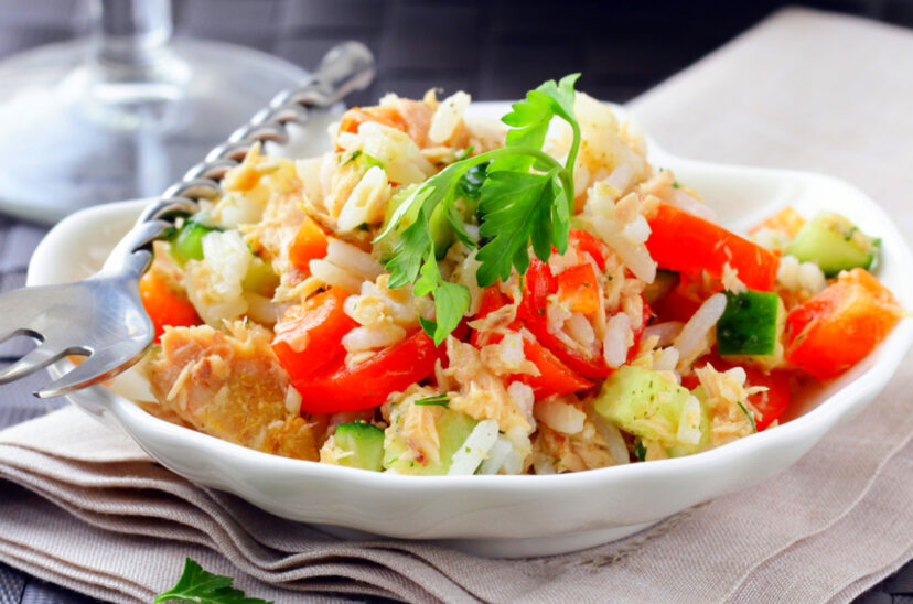 ensalada de arroz con atun