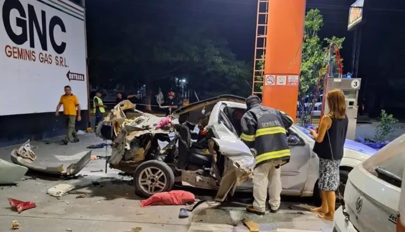 explosión auto