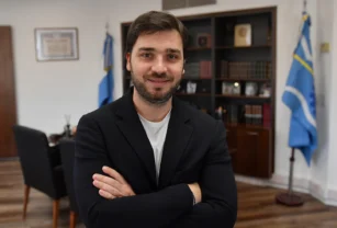 Torres, gobernador de Chubut