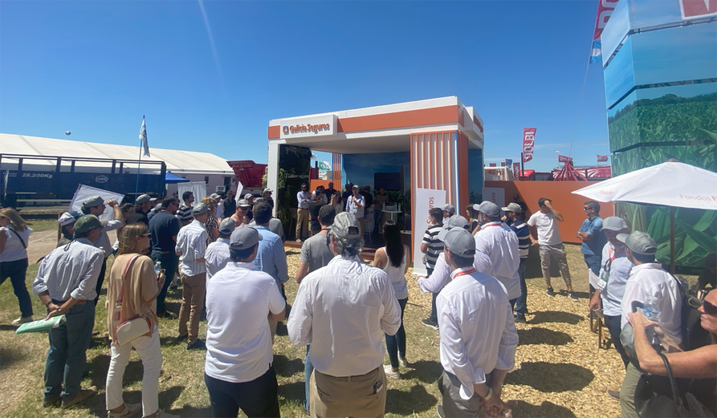 galicia seguros stand expoagro