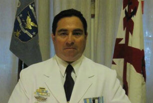 akins excombatiente malvinas